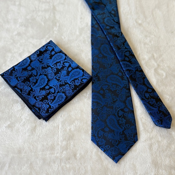 100% Silk Designer 58" Necktie & Matching Pocket Square Set Blue & Black Paisley - Picture 2 of 6